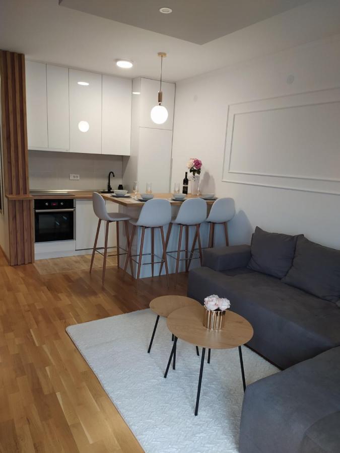 Apartman Milla lux Novi Sad Esterno foto